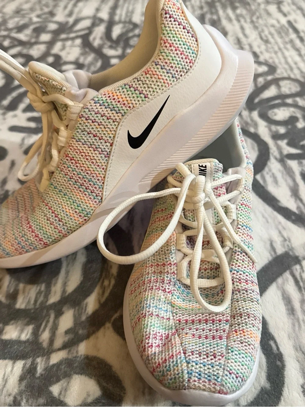 Nike Kids Multicolor Knit Sneakers with White Laces